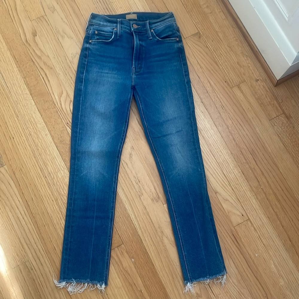 NWT Mother Mid Rise Dazzler Ankle Fray Size 25 Barely Worn Mid Weight
